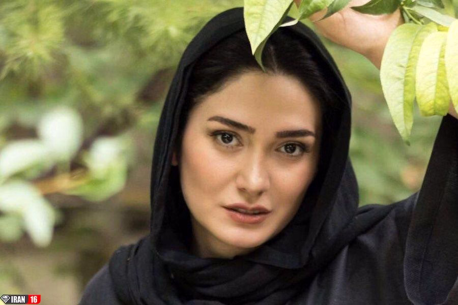 دیدگاه مینا وحید درباره دست دادن زن و مرد نامحرم