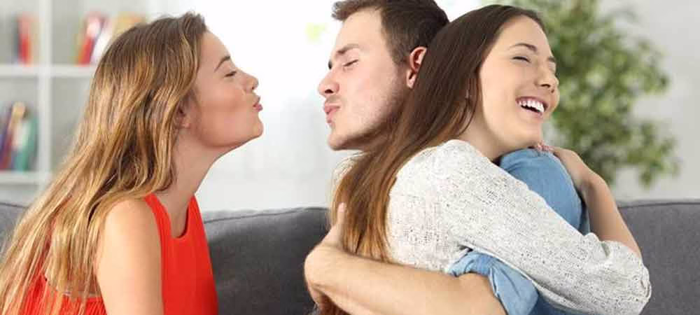 خیانت زوجین به هم