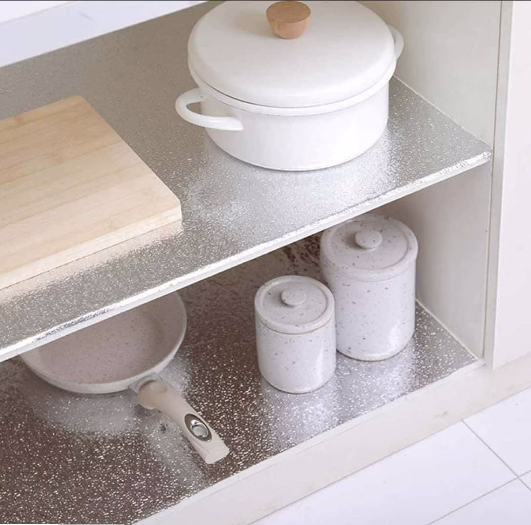 برچسب فویل کابینت نقره ای ۲ونیم متری02